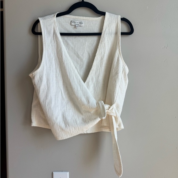 Madewell Tops - Madewell Wrap Vest Cottagecore Coastal Boho Tie Top L Clean Girl Summer